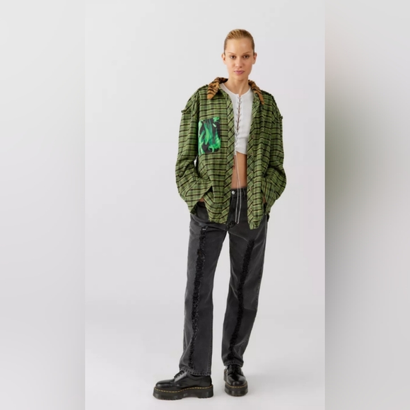 BDG Meadow Faux Fur Collar Distressed Button-Down Shirt - Picture 2 of 5